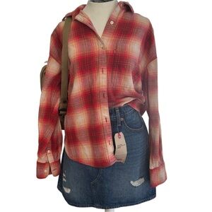 Levi’s Flannel Size Small Like New